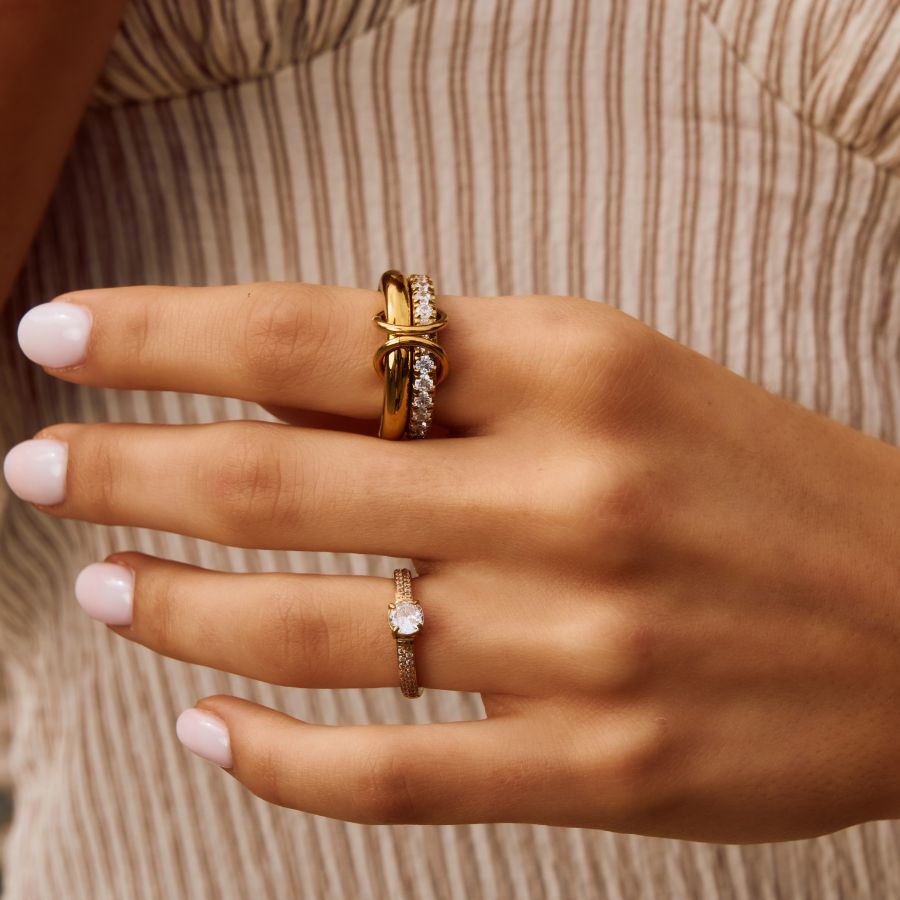 Pave Infinity Flow Ring
