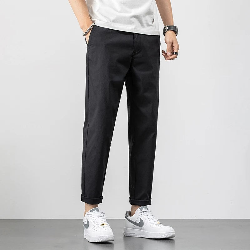 Pohodlné Chinos