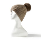 Čepice Elle Cable Cashmere s pomponem
