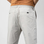 Pohodlné Chinos