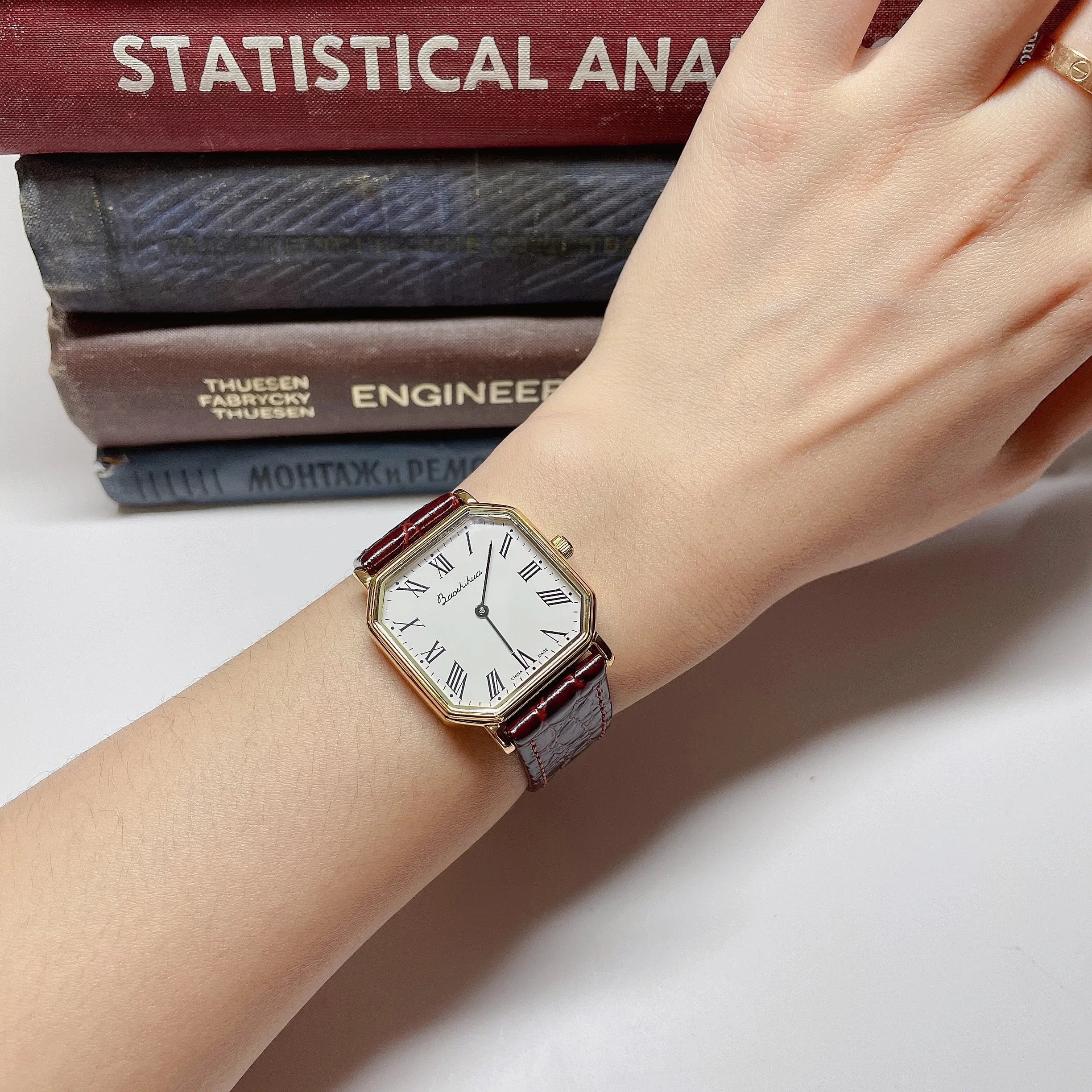 Estoria Goldframe Classic Watch