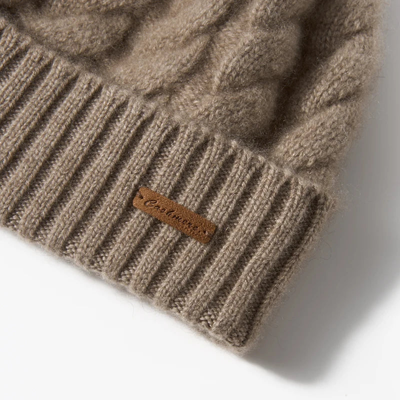 Čepice Elle Cable Cashmere s pomponem