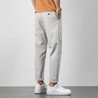 Pohodlné Chinos