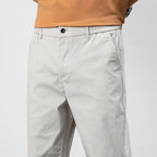 Pohodlné Chinos