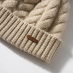 Čepice Elle Cable Cashmere s pomponem