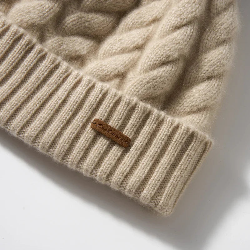 Čepice Elle Cable Cashmere s pomponem