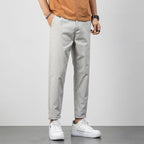 Pohodlné Chinos