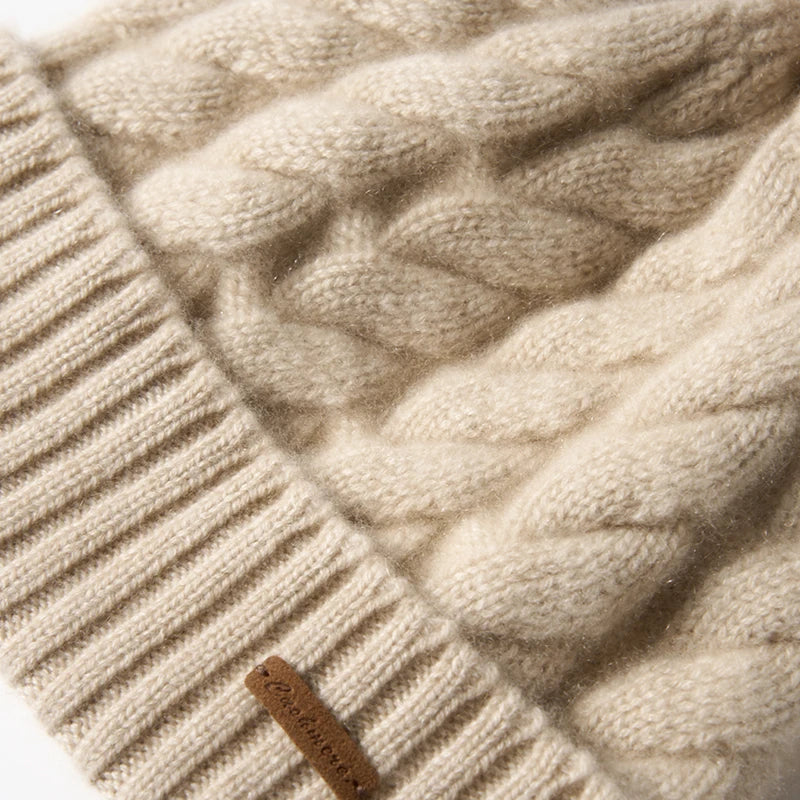 Čepice Elle Cable Cashmere s pomponem