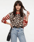 Chloé Halenka s leopardím vzorem