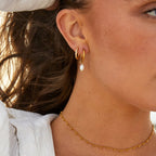 Náušnice s čerstvou perlou Bella Hoop